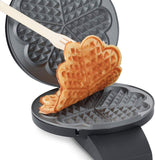 Cloer 1629 Waffeleisen für klassische Herzwaffeln, 930 W, Waffelgröße 15,5 cm, stufenlos wählbarer Bräunungsgrad, schwarz